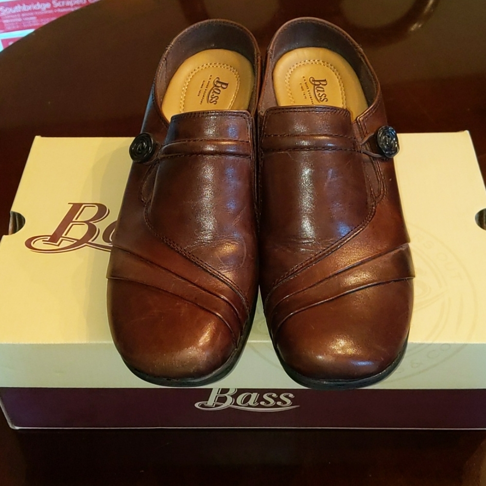 Women's Bass Bertie